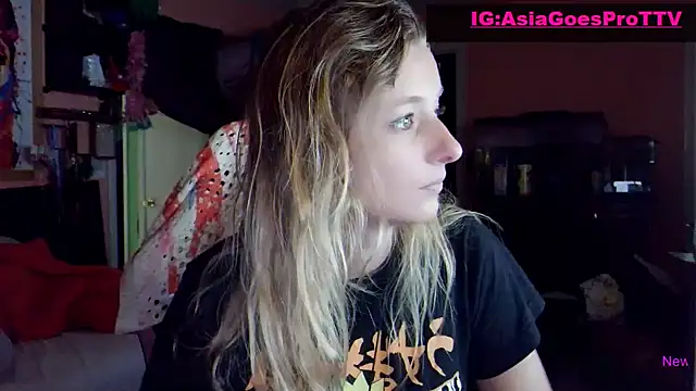 Snapshot of AsiaGoesPro chatting on 08.03.26 AsiaGoesPro online show from 08.03.26