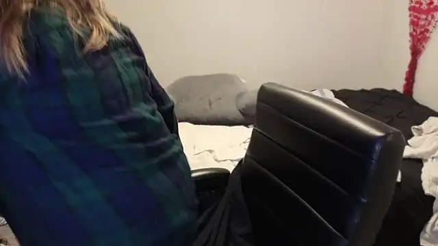 magicsparkles online show from 04.17.26