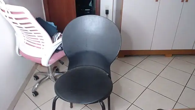 Snapshot of bustycarly chatting on 02.01.26 bustycarly online show from 02.01.26