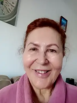 Snapshot of Hottie-Mom chatting on 01.19.26 Hottie-Mom online show from 01.19.26