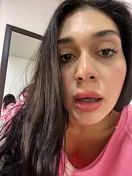 LaanaCooper online show from 03.05.25