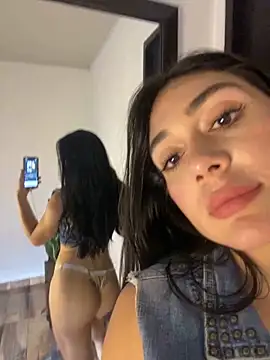 LaanaCooper online show from 03.07.25