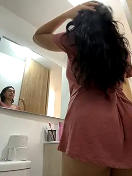 LaanaCooper online show from 10.23.25