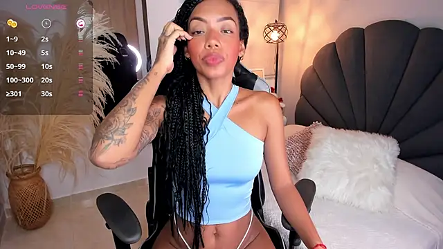 ashley 23  online show from 12.15.24