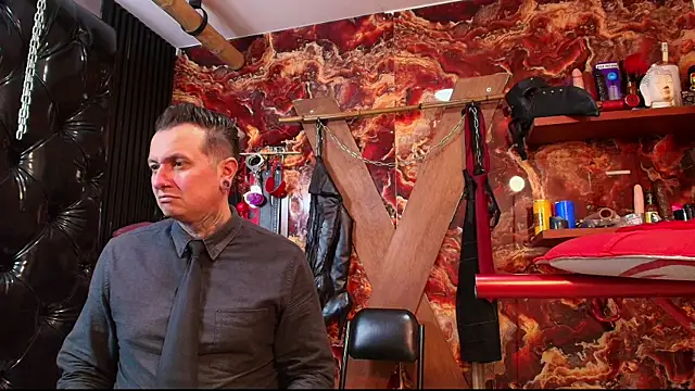 boy n girl online show from 11.26.25