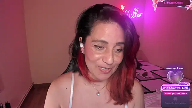 stefany miller77 online show from 02.24.25