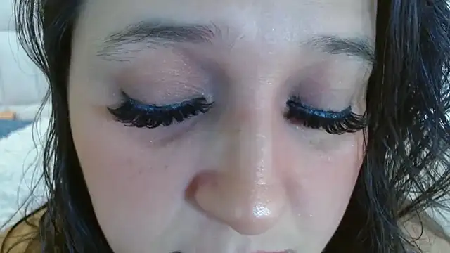 Kerly Doll online show from 12.03.25