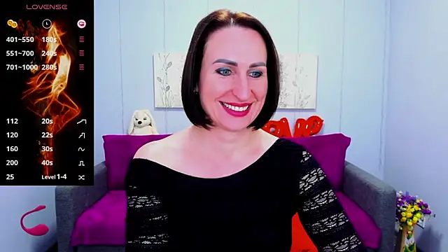 Nia Smithh online show from 02.20.25