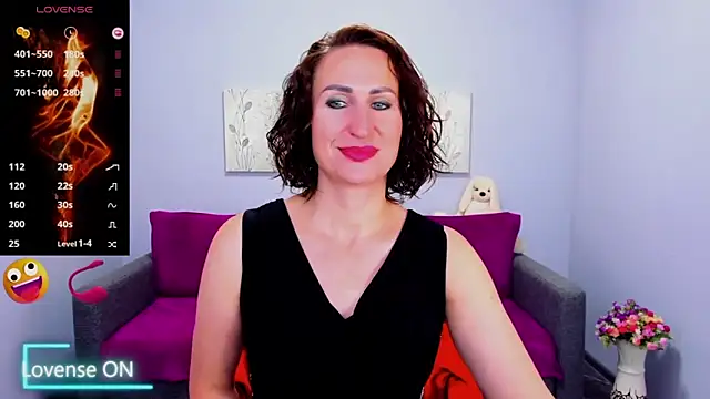 Nia Smithh online show from 09.27.25