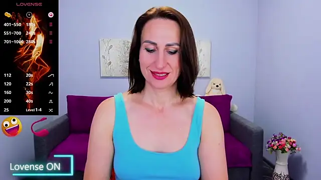 Nia Smithh online show from 10.24.25