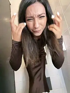  MiaQueen  online show from 12.22.25