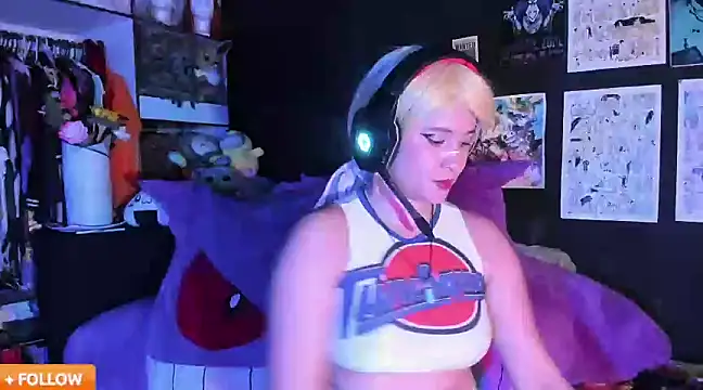 Emilythemachine online show from 03.13.25