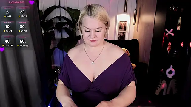 YolandaKiss online show from 06.19.26