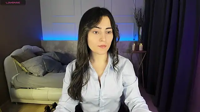 Snapshot of KylieMellow chatting on 02.16.25 KylieMellow online show from 02.16.25