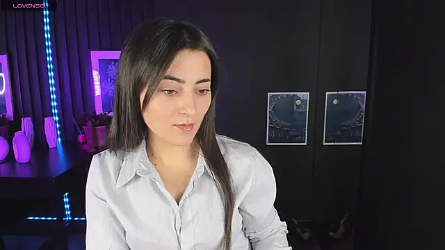 Snapshot of KylieMellow chatting on 02.22.25 KylieMellow online show from 02.22.25
