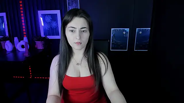 Snapshot of KylieMellow chatting on 03.16.25 KylieMellow online show from 03.16.25