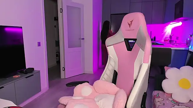 wow lovie online show from 10.10.25