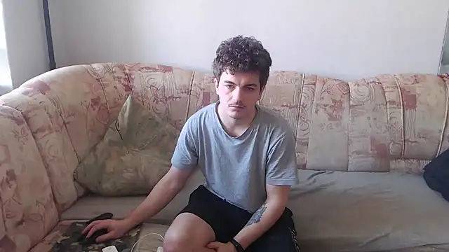 Snapshot of Remy_Miles chatting on 02.07.25 Remy Miles online show from 02.07.25