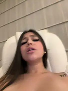 Alyshanon18 online show from 03.01.25