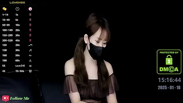 Snapshot of melia_Z chatting on 01.18.25 melia Z online show from 01.18.25