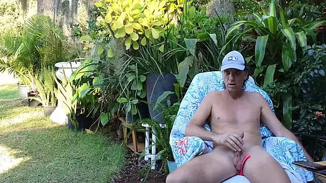 Snapshot of eliberator1777 chatting on 11.08.25 eliberator1777 online show from 11.08.25