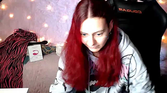 Snapshot of Ginger_Stay chatting on 03.15.25 Ginger Stay online show from 03.15.25