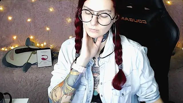 Snapshot of Ginger_Stay chatting on 03.16.25 Ginger Stay online show from 03.16.25