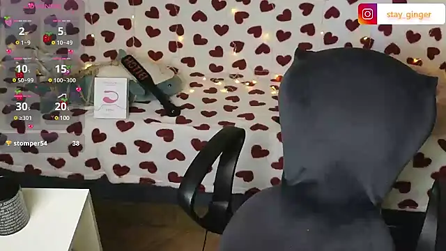 Snapshot of Ginger_Stay chatting on 03.19.25 Ginger Stay online show from 03.19.25
