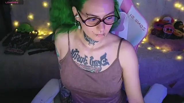 Snapshot of Ginger_Stay chatting on 05.15.26 Ginger Stay online show from 05.15.26