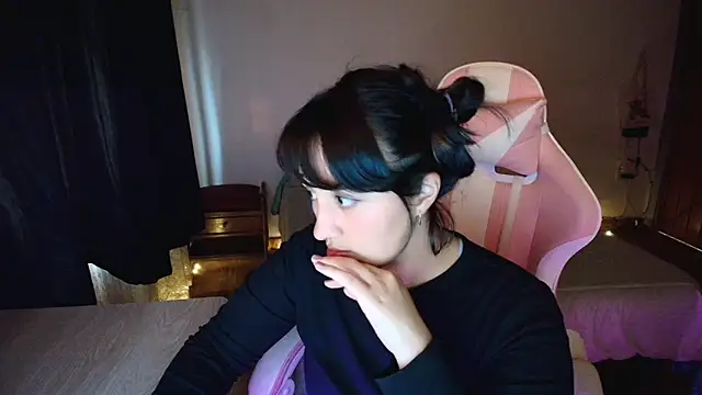 Snapshot of venus_666 chatting on 10.11.25 venus 666 online show from 10.11.25