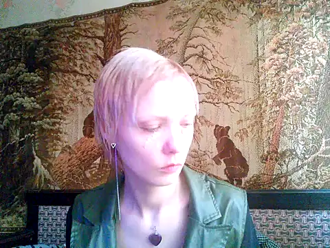 Snapshot of WildMissNiks chatting on 02.03.25 WildMissNiks online show from 02.03.25