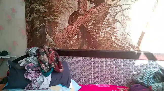 Snapshot of WildMissNiks chatting on 02.22.25 WildMissNiks online show from 02.22.25