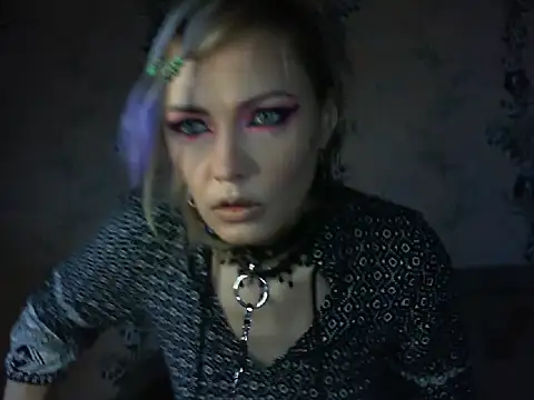 WildMissNiks online show from 03.17.26