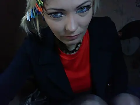 WildMissNiks online show from 04.04.26