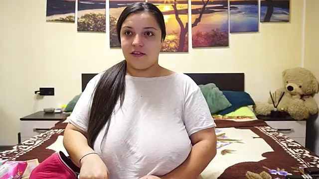 adelline online show from 12.02.25