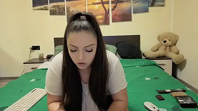 adelline online show from 04.06.26