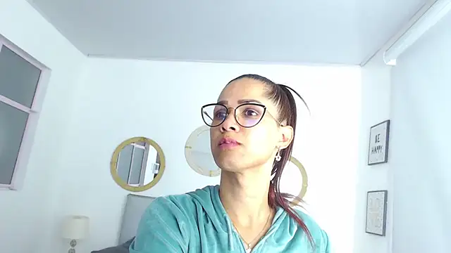 PINK  LOLA1 online show from 01.30.25