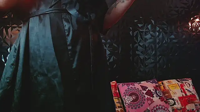 PINK  LOLA1 online show from 10.03.25