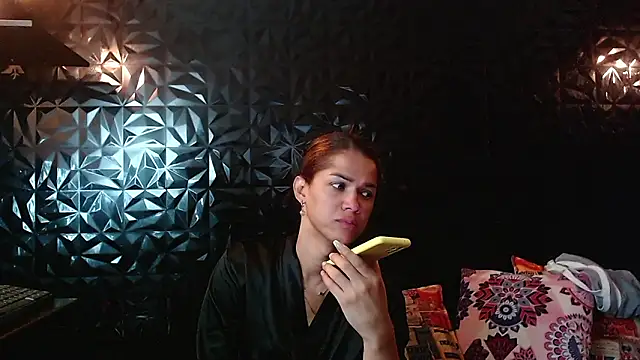 PINK  LOLA1 online show from 02.25.26