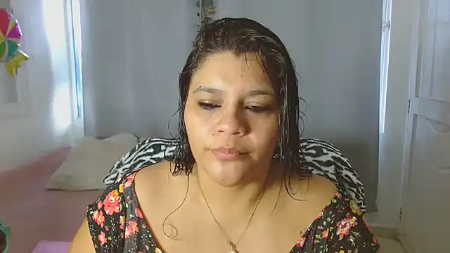 Selenna01 online show from 09.24.25