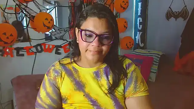 Selenna01 online show from 10.29.25