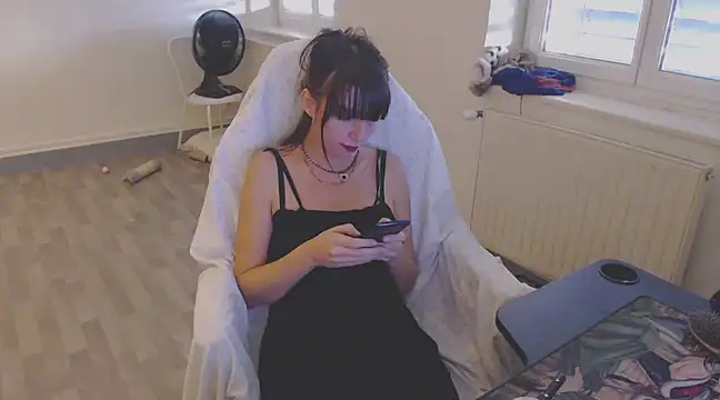 missthon0 online show from 12.06.24