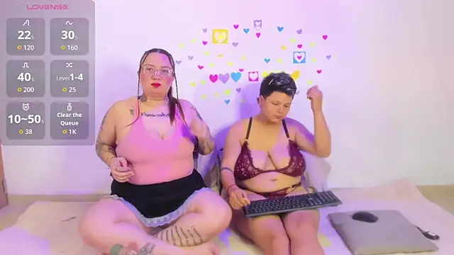 MiaYMolly online show from 04.06.26