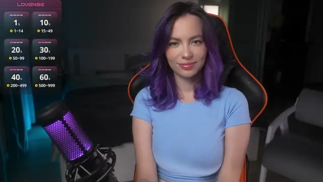 Emberella  online show from 10.02.25