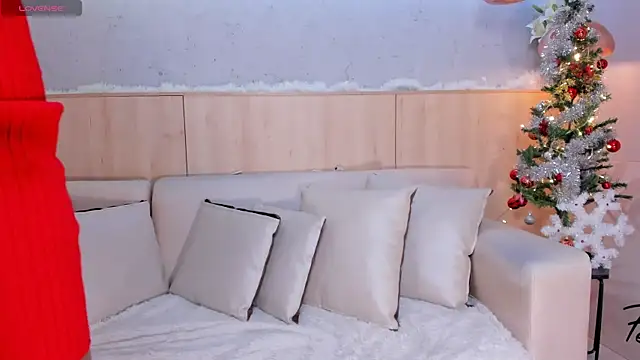 maryevans  online show from 12.02.24