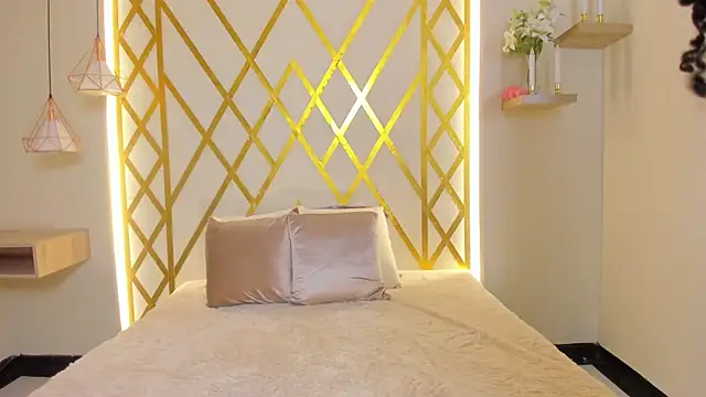 maryevans  online show from 01.07.26