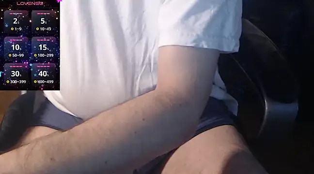 Snapshot of steffencamboy chatting on 12.26.24 steffencamboy online show from 12.26.24