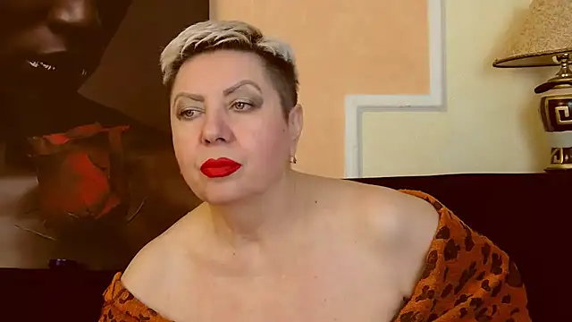 LadyPosh online show from 12.13.24