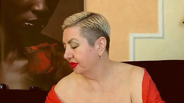 LadyPosh online show from 01.28.25