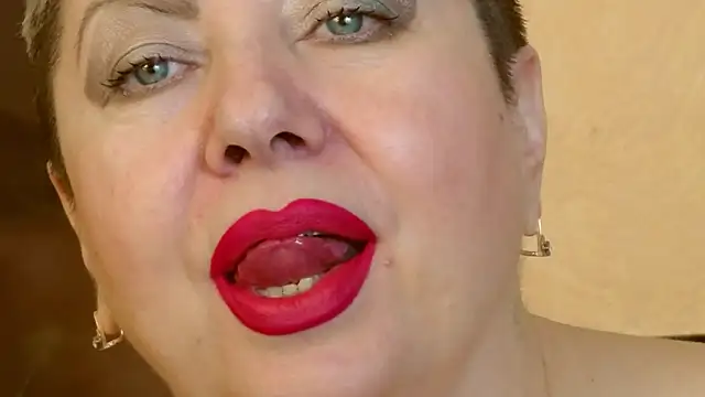 LadyPosh online show from 01.30.25